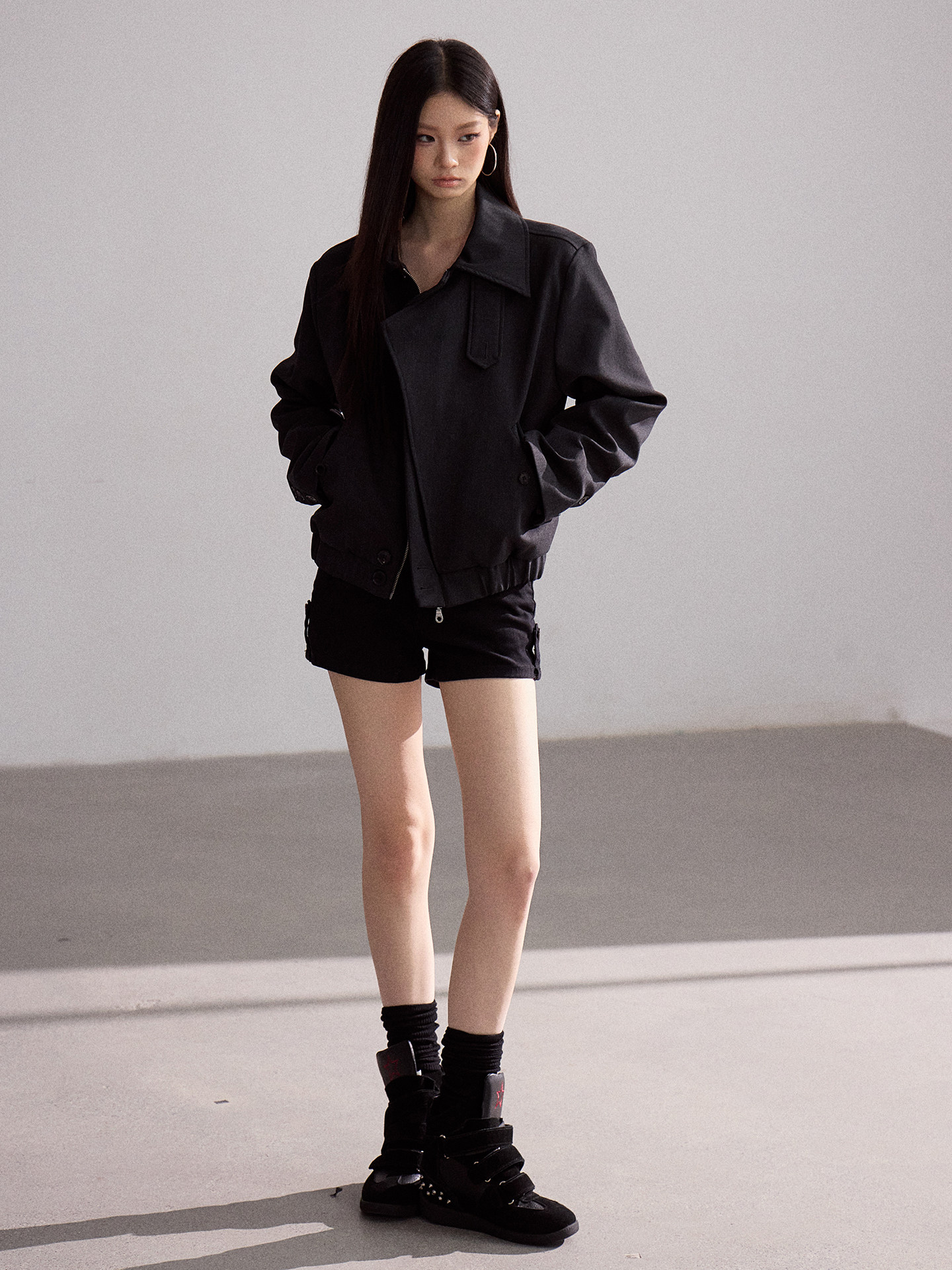 WITHMIN Black Zip-Up Lapel Jacket