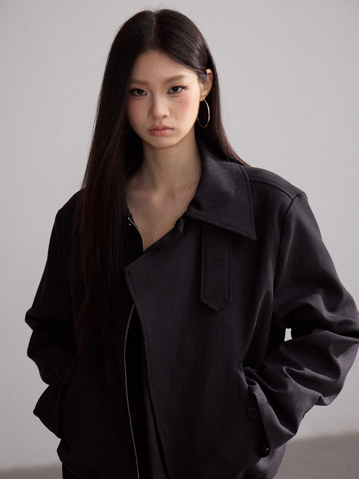 WITHMIN Black Zip-Up Lapel Jacket