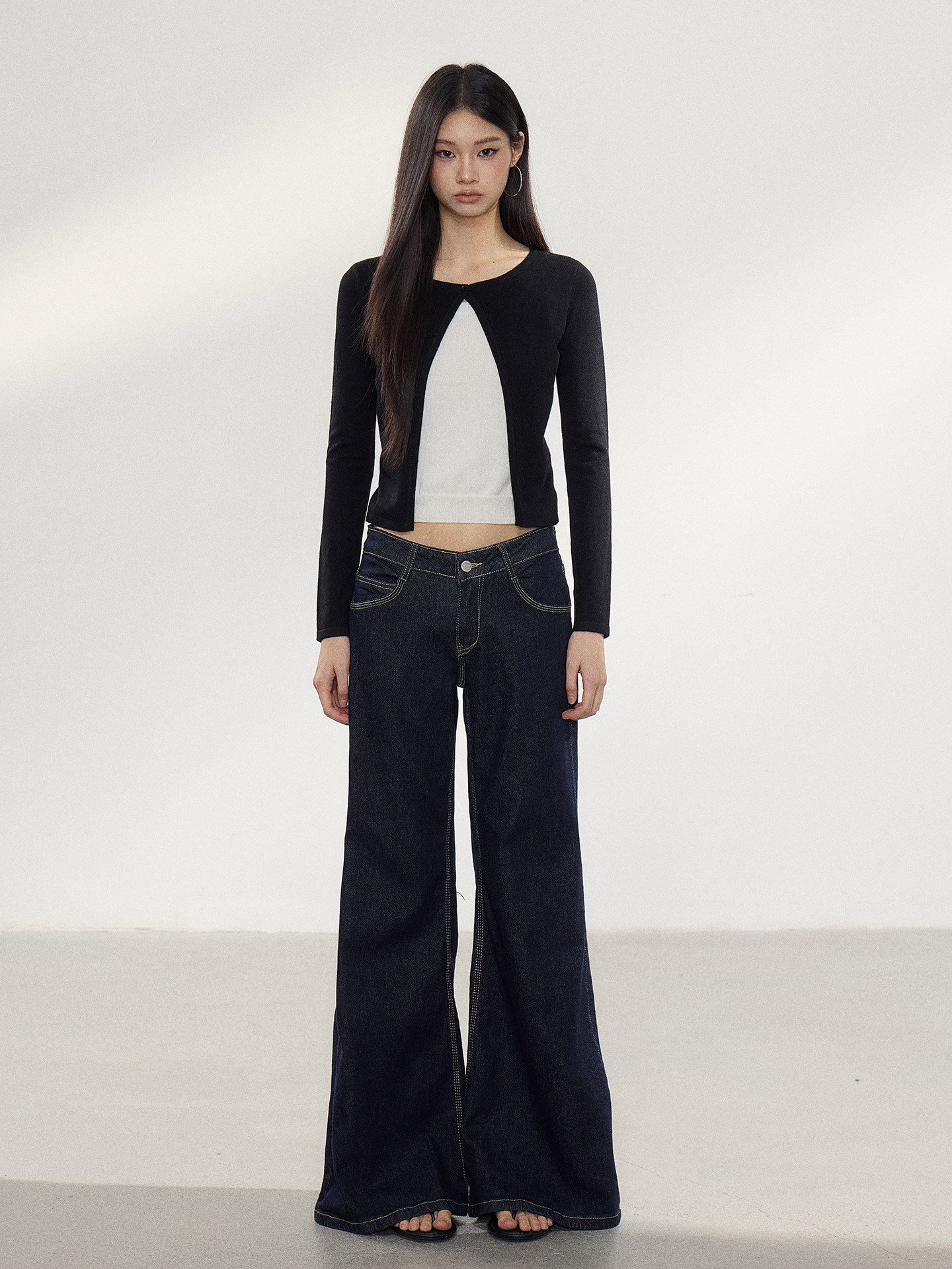 WITHMIN Black and White Layered-Look Slim-Fit Long-Sleeve Tee