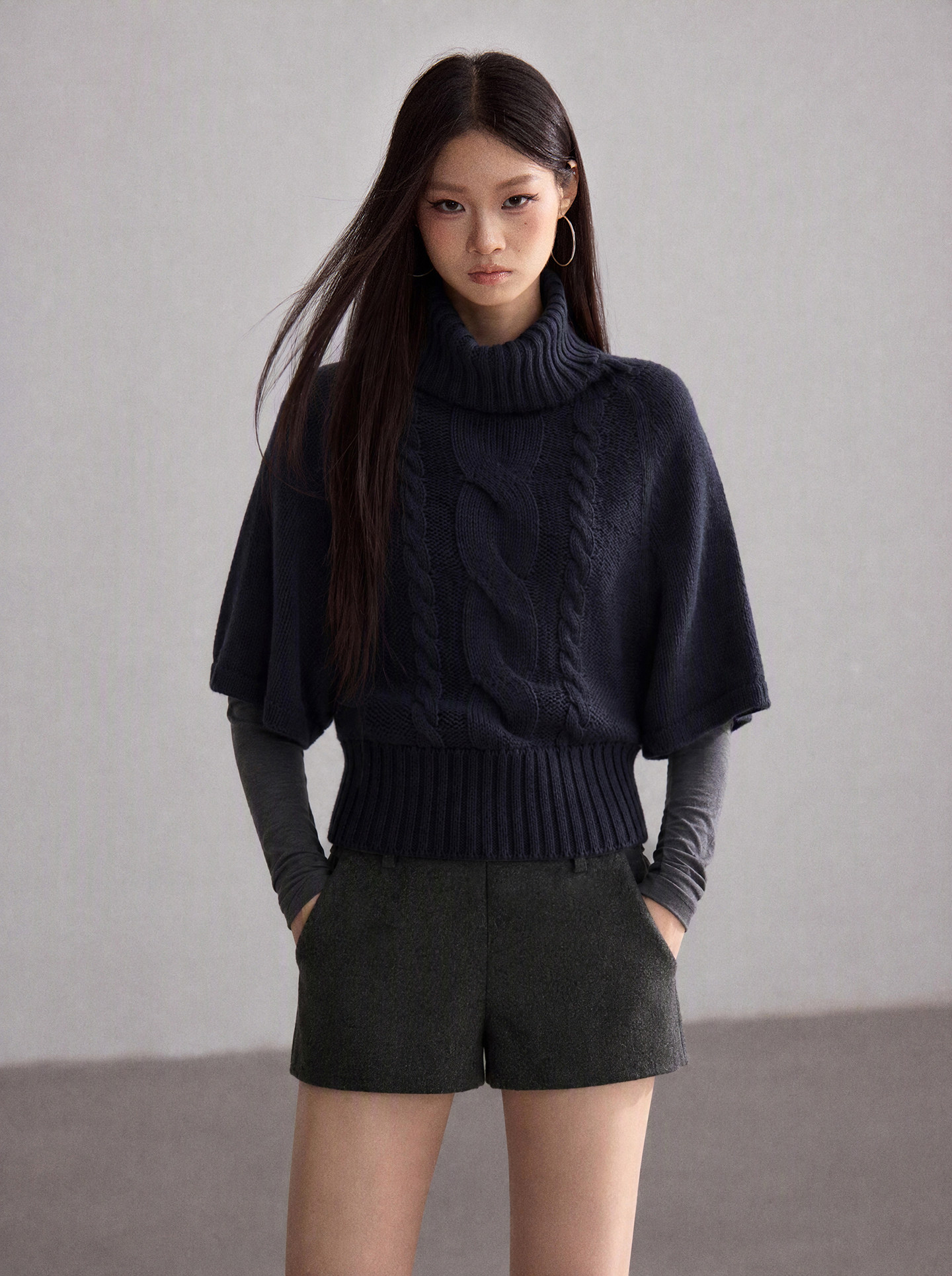 WITHMIN Navy Turtleneck Loose Knit Sweater