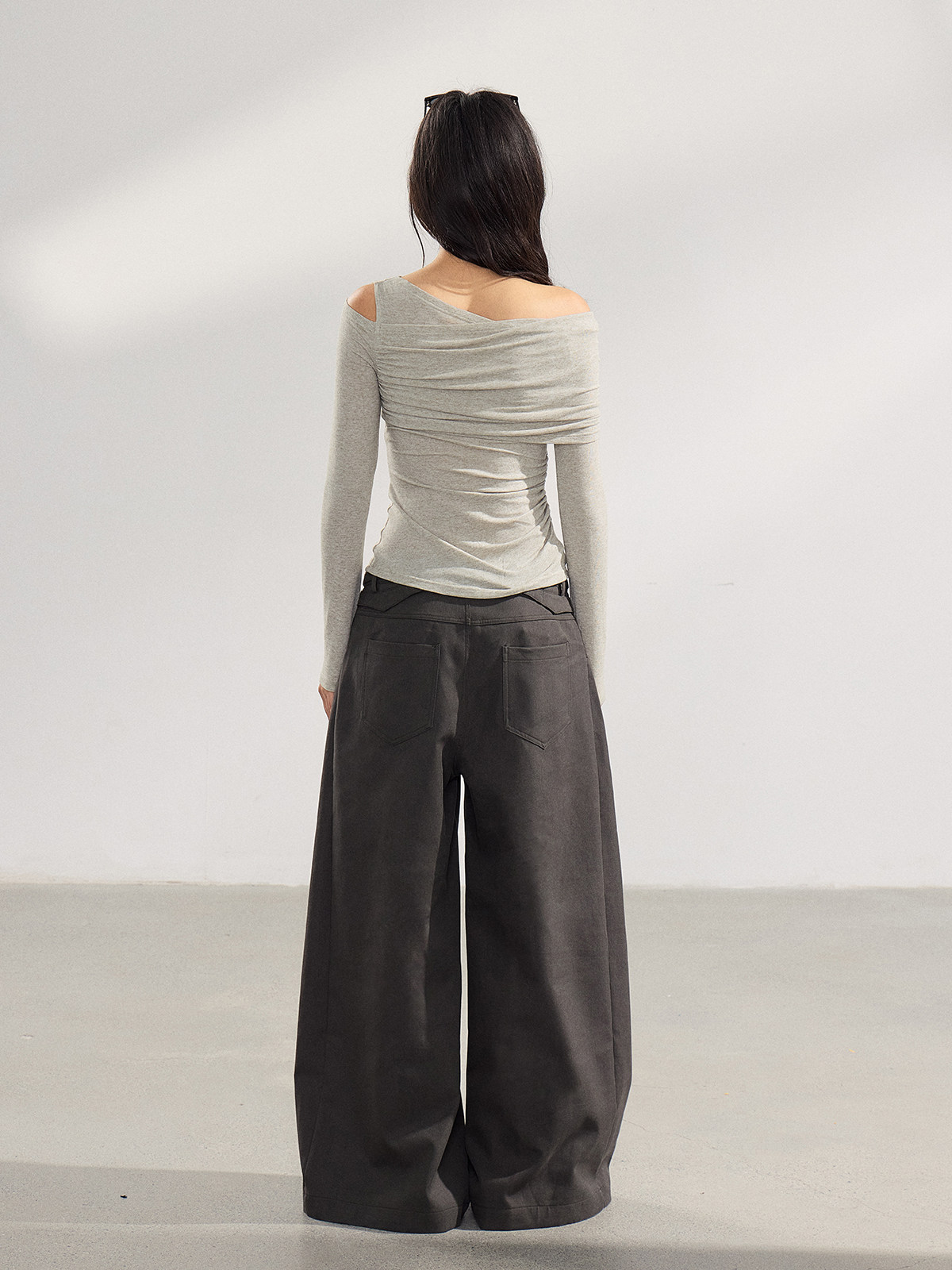 WITHMIN Straight-Leg Casual Trousers