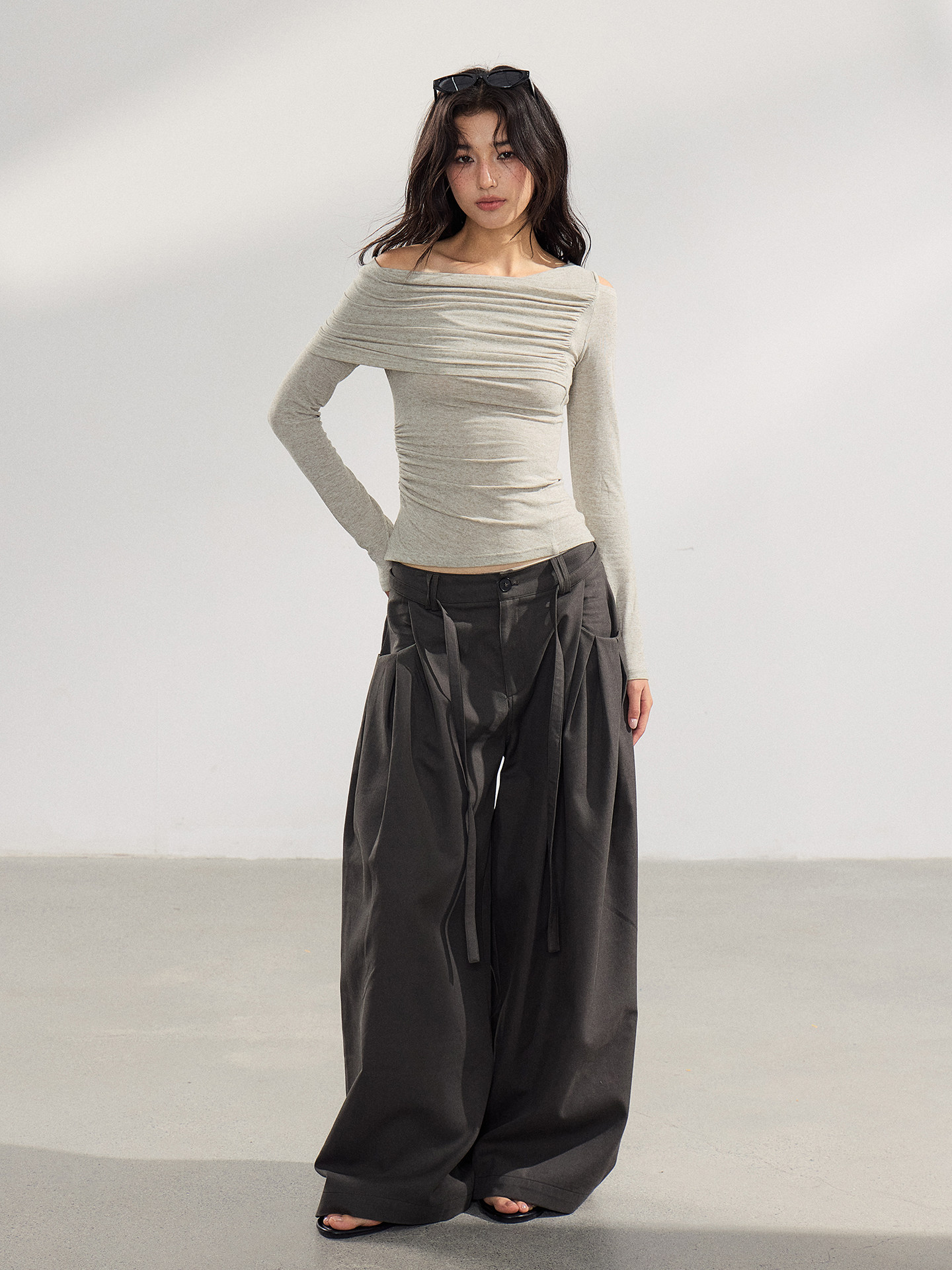 WITHMIN Straight-Leg Casual Trousers