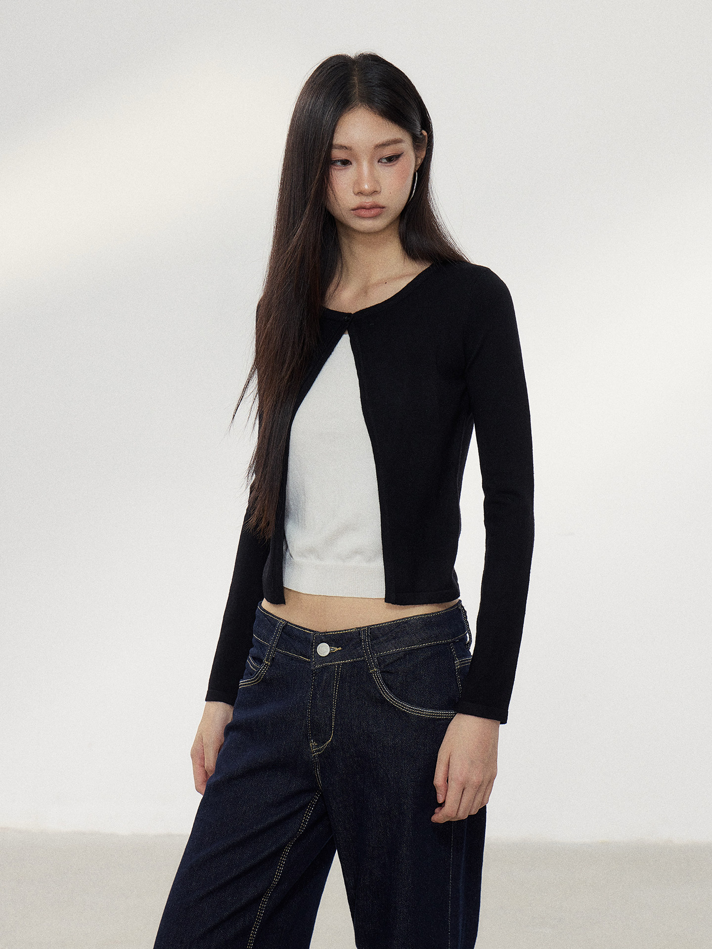 WITHMIN Black and White Layered-Look Slim-Fit Long-Sleeve Tee