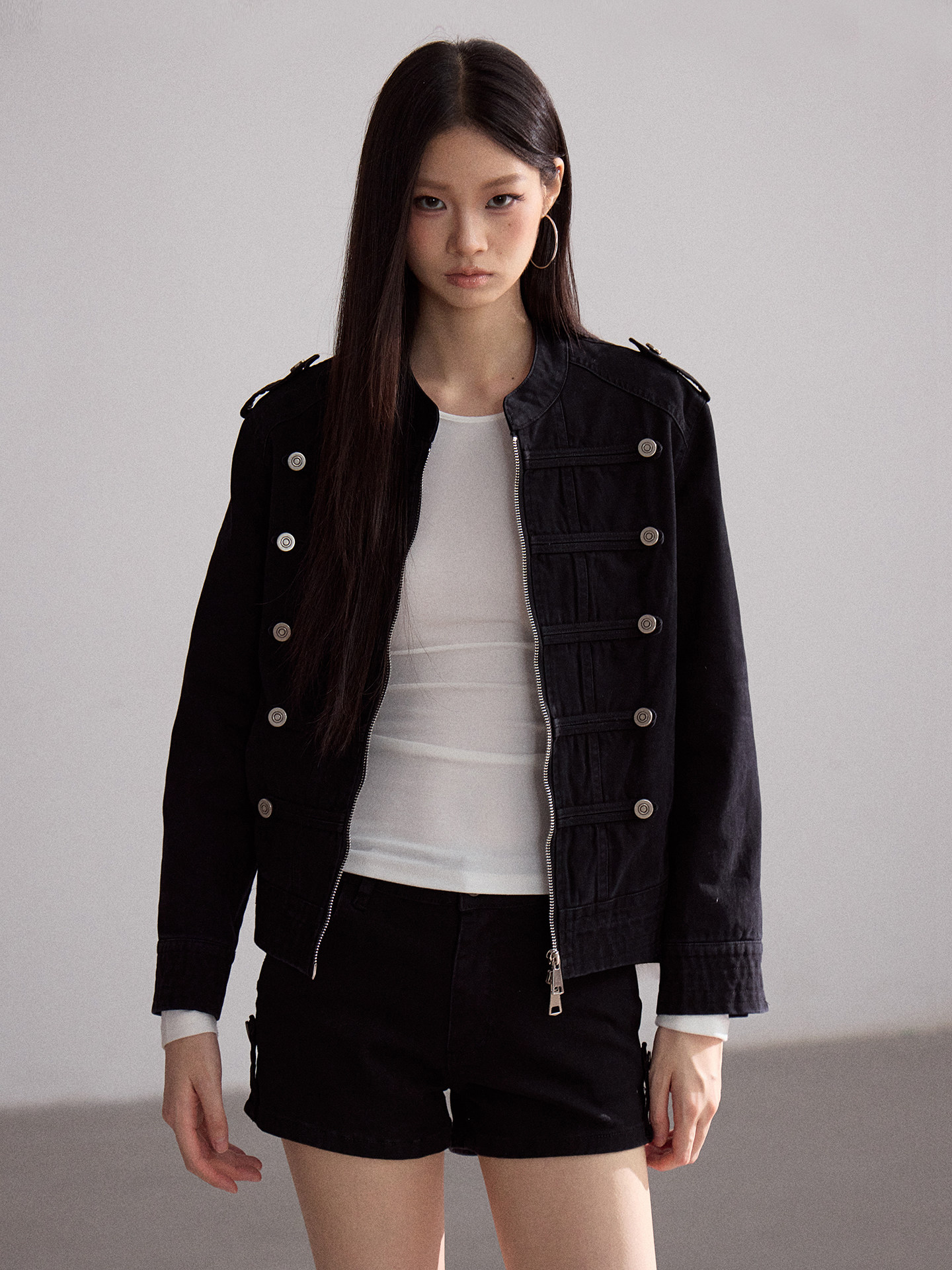 WITHMIN Black Zip-Up Cropped Jacket