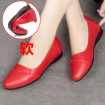 Flat bottom low heel mother shoes leather womens shoes 2021 Spring and Autumn new elderly single shoes soft bottom comfortable red leather shoes