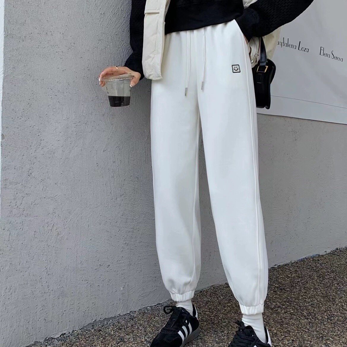 Winter new velvet smiling face embroidery sweatpants women's slim fit drawstring drawstring mouth solid color all-match casual pants