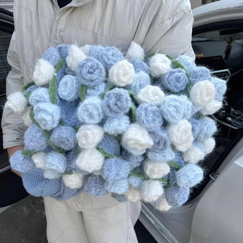 Rose Bouquet Blanket Finished Product Valentine's Day Gift for Girls, Friends, Besties, Birthday, Wedding Gift, Hand-Knitted Yarn Rose Bouquet Blanket Finished Product Valentine's Day Gift for Girls, Friends, Besties, Birthday, Wedding Gift, Hand-Knitted Yarn