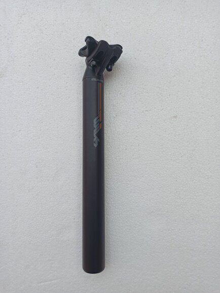 The Jeante Mountain Rod is sitting on ATX-XTC Bicycle Seat Tube Rod 30 9