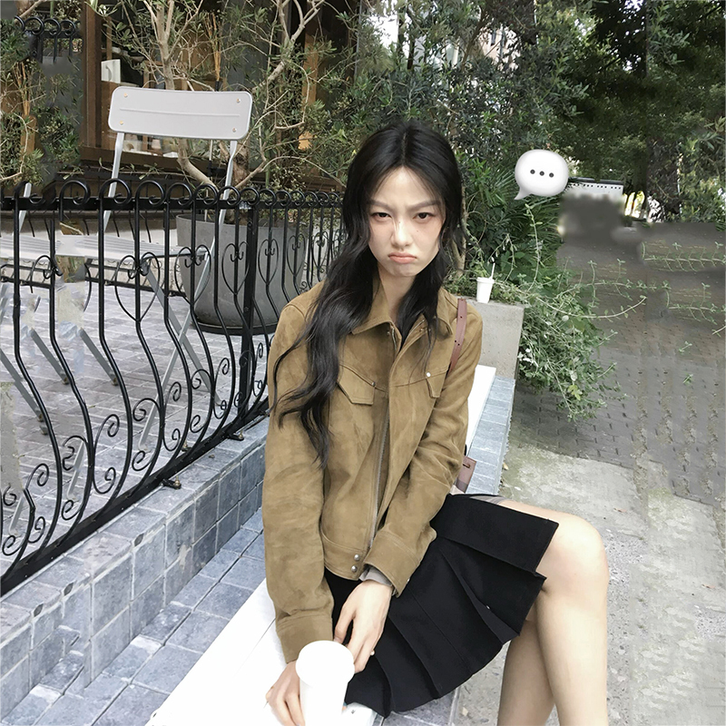 Autumn's Stylish and Sophisticated Old Money Style Suede Jacket for Women, Korean Retro Short Workwear Jacket with a Turn-Down Collar
