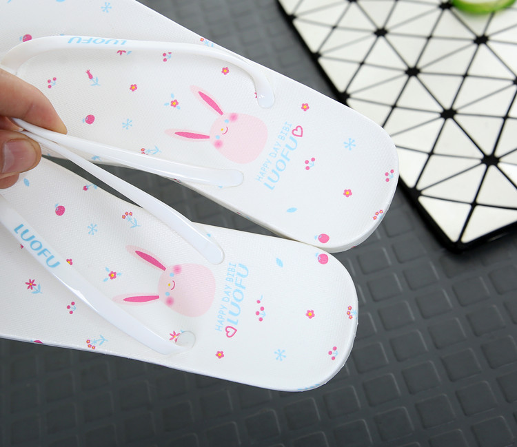 Phim hoạt hình flip-flops nữ mùa hè không trượt phẳng đáy phòng tắm sinh viên dép và dép nữ nhựa flip-flops nữ mùa hè phẳng với