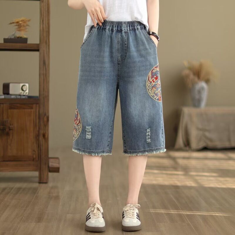 2026 Summer New Chinese Style Embroidered Six-Point Denim Pants for Women, Slimming, Loose, Plus Size, Trendy Seven-Point Pants for Chubby Women 2026 Summer New Chinese Style Embroidered Six-Point Denim Pants for Women, Slimming, Loose, Plus Size, Trendy Seven-Point Pants for Chubby Women