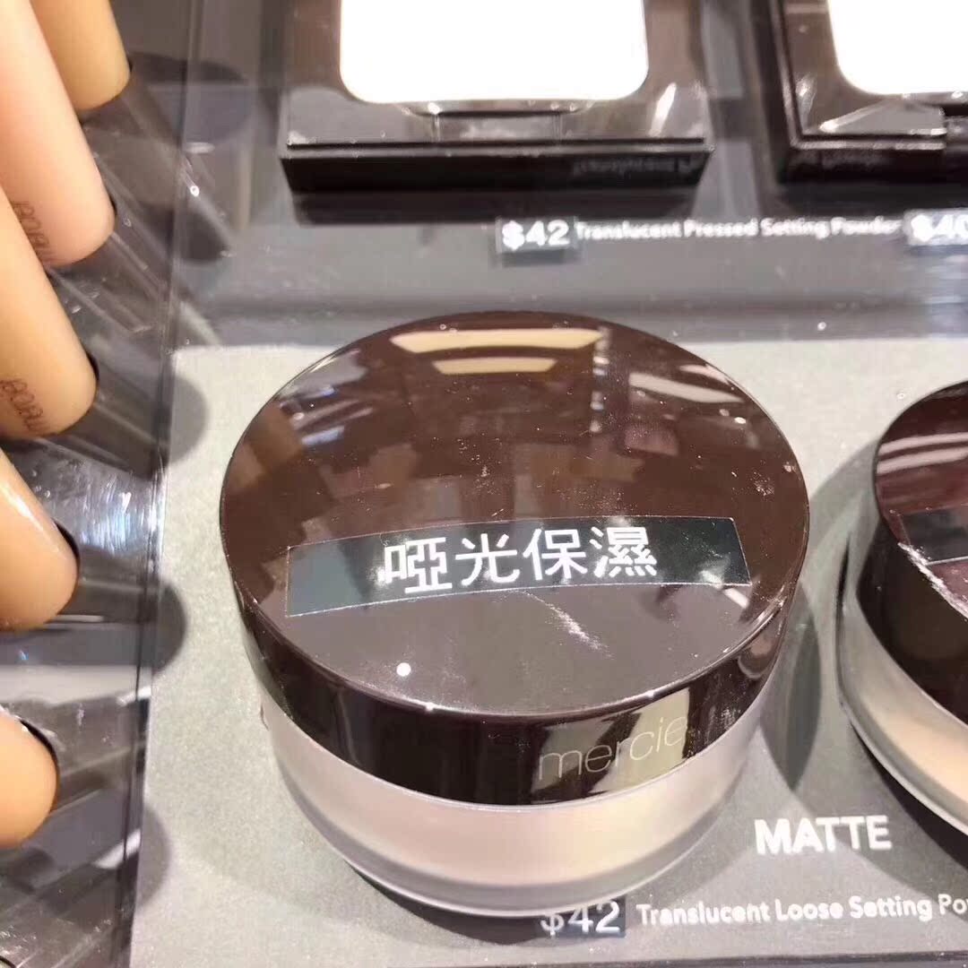 Rolla mềm nhẹ lỏng không có phấn trang điểm bột phấn phồng đặt phấn trang điểm Mỹ dầu da hôn trang điểm vô hình SF - Quyền lực phấn phủ dạng bột