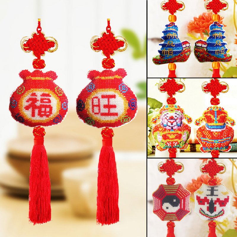 2022 new Ping An auto pendant full pearl embroidered one sail smooth car pendant cross embroidered bag chaeze god himself embroidered