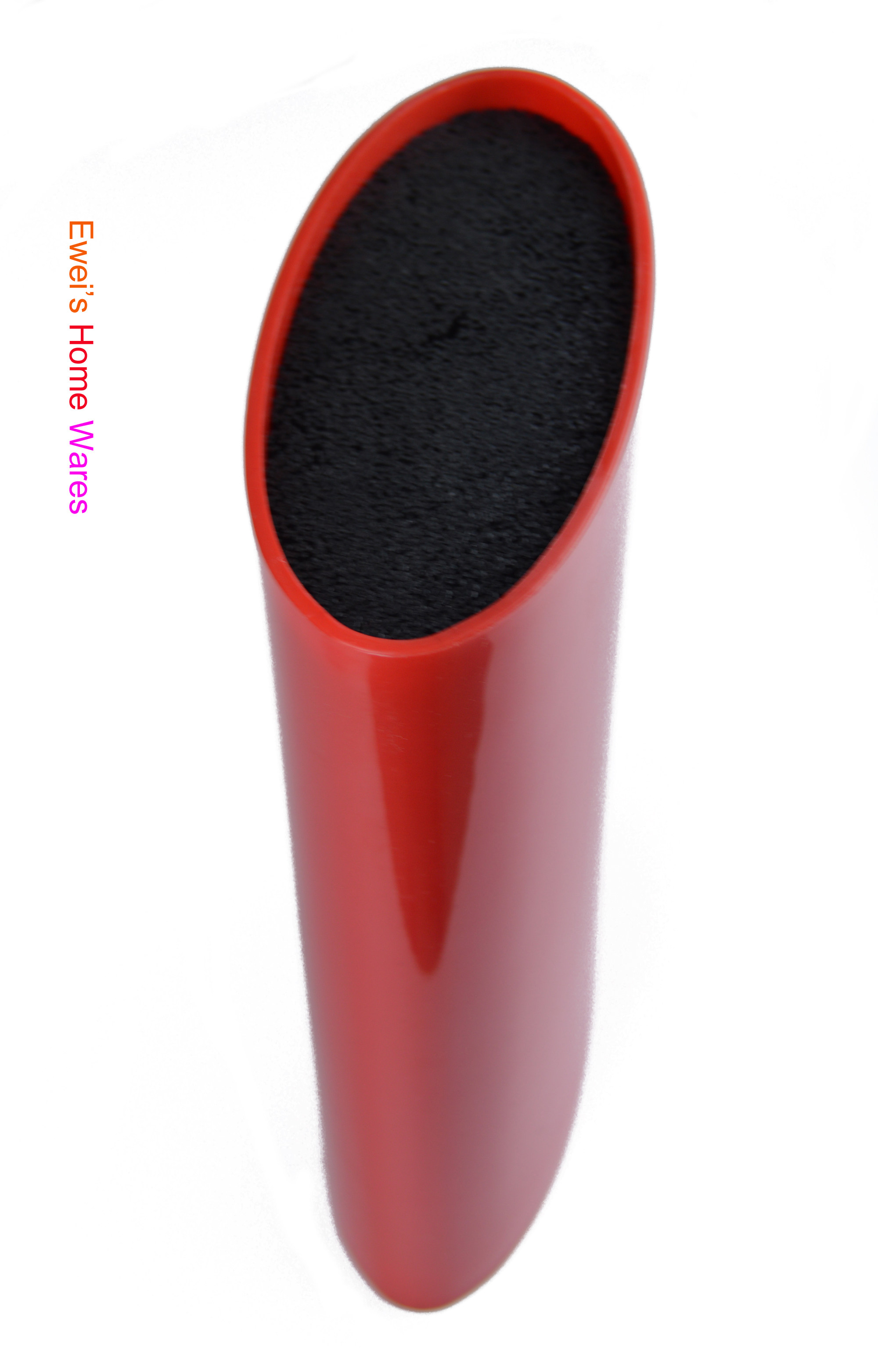 Thanks to the Universal Knife Case Storage Rack multi-functional anti-mildew knife holder, the kitchen storage