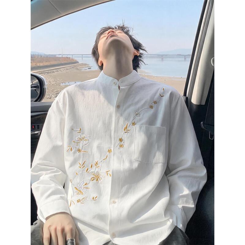 White Floral Embroidered Stand-Up Collar Shirt for Men, Autumn New Chinese Style Long-Sleeved Shirt with a High-End Feel, Regular Shoulder Zhongshan Suit