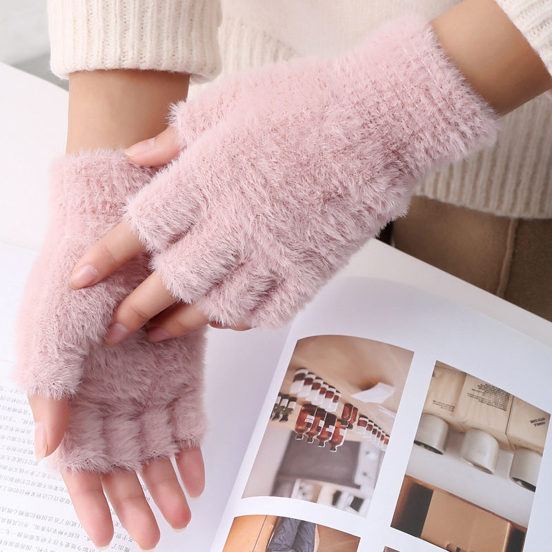 Women's autumn and winter warm plush half-finger gloves, student writing office protective gloves, cold protection with exposed fingers, Korean style faux mink fur.