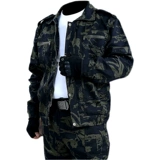 Рабочая одежда установит мужскую строительную площадку для работы на работников -мигрантов весна