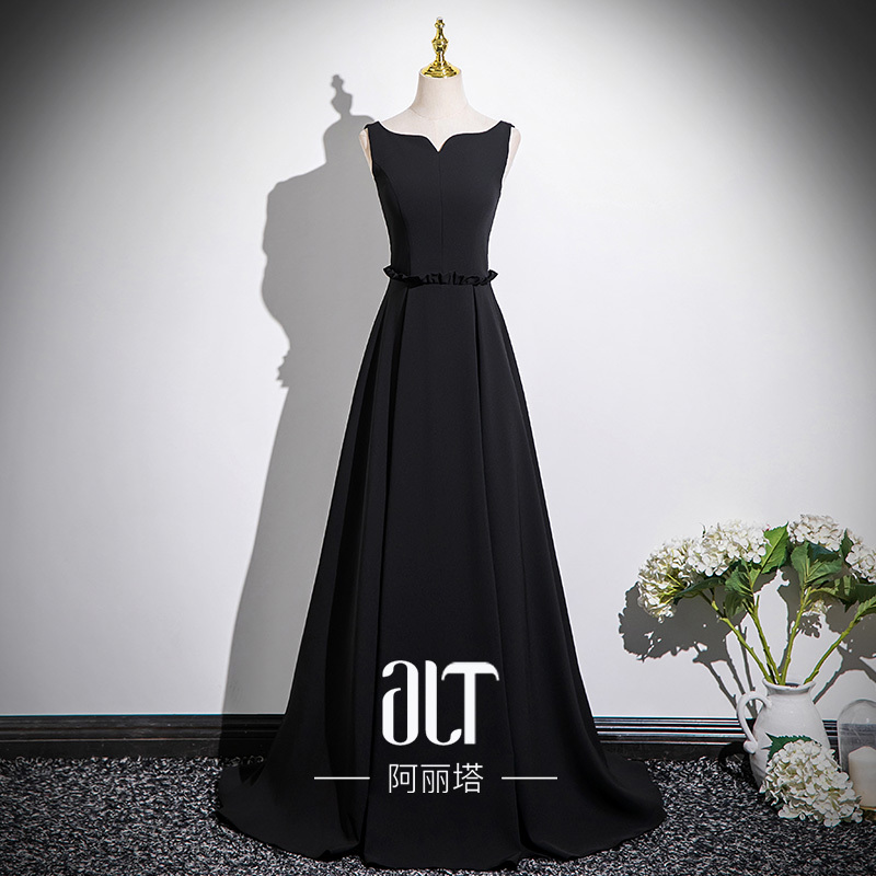 Black Evening Dress, Elegant and Stylish, New Long Style, Slim Fit, Suitable for Hostess or Choir, Long Gown for Women