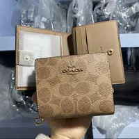 C Кнопка коричневого и светло -коричневого нового CW789