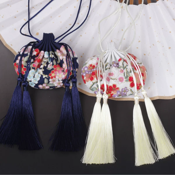 Товары от 绣荷包