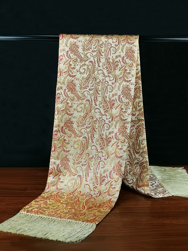 Chinese characteristics Sichuan Chengdu Shujin scarf tourist souvenirs send foreigners to open the annual meeting gift gift box