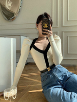 Sandro Mike spring French style V neckline cashmere knitted undershirt woman truffle collarbone temperament to be built in a foreign air