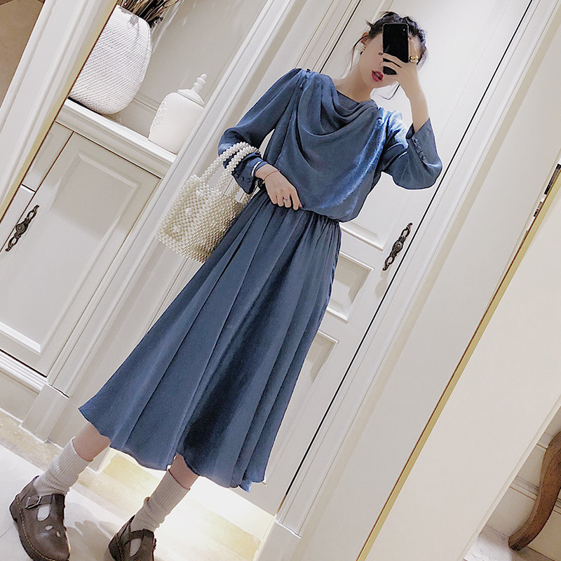 Viimas ■ Spot winter clothing new level solid design beating bottom round collar long sleeve foreign dress