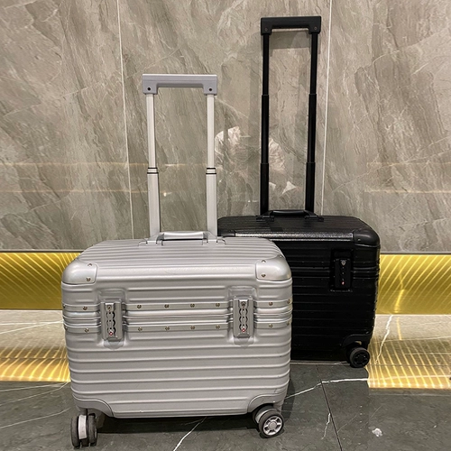Универсальный чемодан, 20 дюймов, 18 дюймов