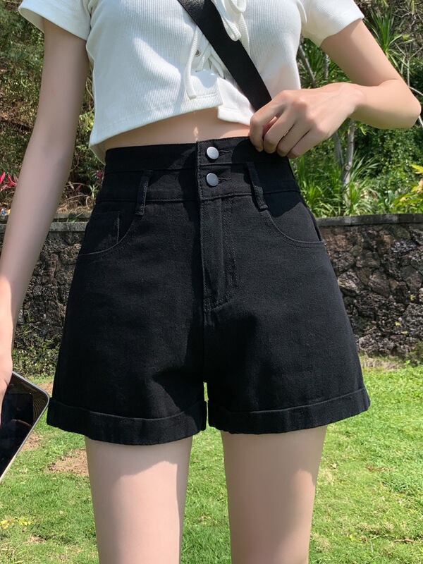 Plus-Size Denim Shorts for Women with a Unique Design, New Summer Style, High-Waisted, Slimming, Loose A-Line Hot Pants Plus-Size Denim Shorts for Women with a Unique Design, New Summer Style, High-Waisted, Slimming, Loose A-Line Hot Pants