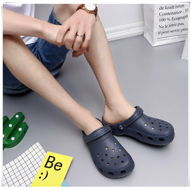 Mùa hè người đàn ông mới của giày lỗ vài mô hình giày của phụ nữ xu hướng baotou dép lười biếng giản dị dép nam giày bãi biển dép nam cao cấp