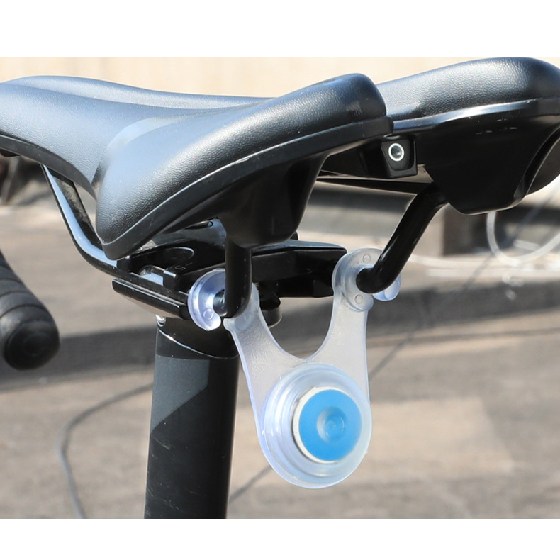 Bicycle mountain lamp mountain car cushionebicycle silicone lamp tent wind rope frog lamp cycling warning lamp