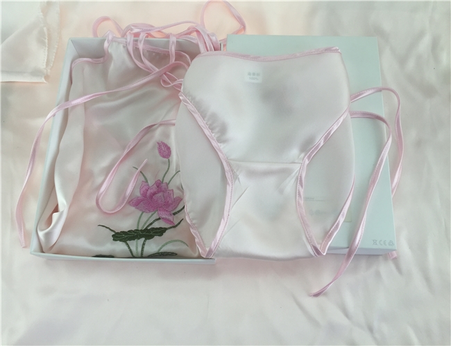 .. Thời trang bikini đồ lót lụa lụa của phụ nữ đồ lót đất / thong / 100% / lụa / quần sịp nam