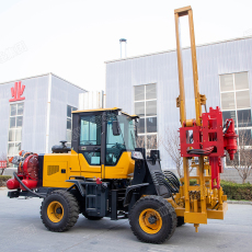 Копер 高速公路波形护栏打桩机小四轮公路护栏打桩机打桩拔桩钻孔一体机