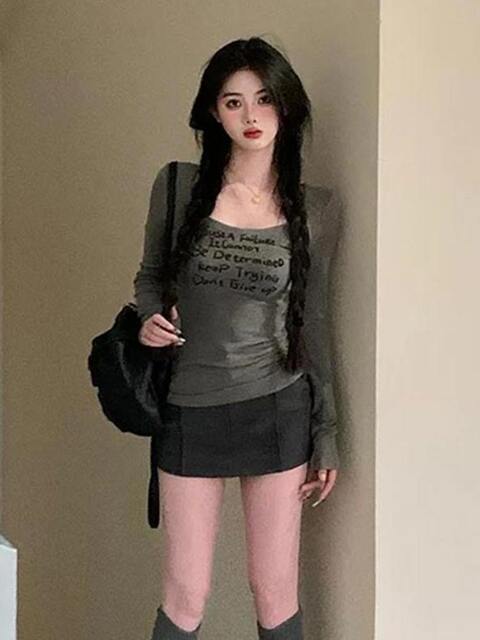 American-Style Sweet and Cool Spicy Girl U-Neck Long-Sleeve T-Shirt Top for Women, Suitable for Spring, Autumn, and Winter, Low-Neck Layered Slim-Fit Inner Wear Base Shirt Top