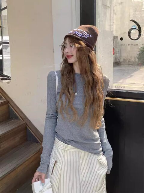 Hong Kong Style Sexy Slightly See-Through Thin Long-Sleeve Base Shirt Slimming White T-Shirt for Women New Round Neck Slim-Fit Sun Protection Top