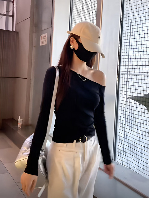 Purely Alluring Spicy Girl Long-Sleeve Asymmetrical Shoulder T-Shirt for Women, Early Autumn High-End Slim-Fit Sexy Off-Shoulder Top