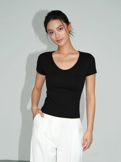 Trendy U-Neck Short-Sleeve T-Shirt for Women, Summer 2025 New Style, Slim Fit, Flattering, Simple Base Layer Top