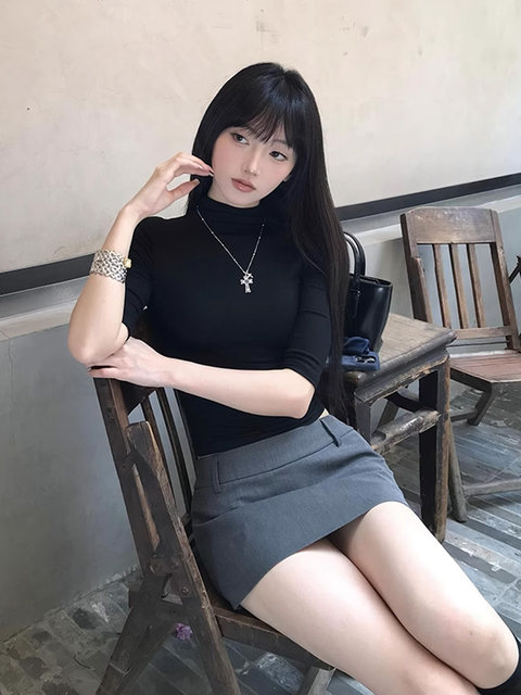 Tight-Fitting Half-High Collar Sexy Hot Girl Mid-Sleeve T-Shirt for Women, Summer Half-Sleeve Slim-Fit Short Top with Regular Shoulders