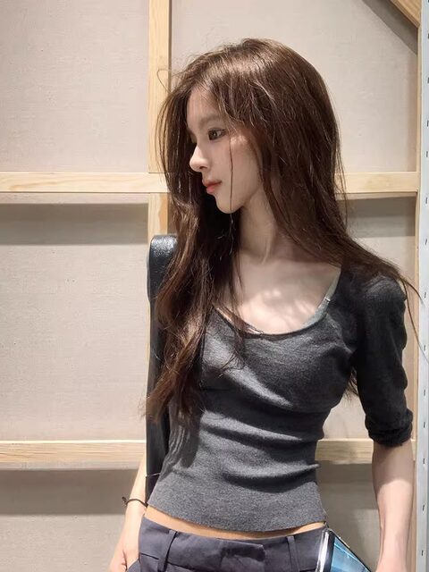 Pure Desire U-Neck Regular Shoulder Short-Sleeve T-Shirt for Women, New Summer Style, High-End Feel, Slim Fit, Sweet, Age-Reducing, Versatile Half-Sleeve Top