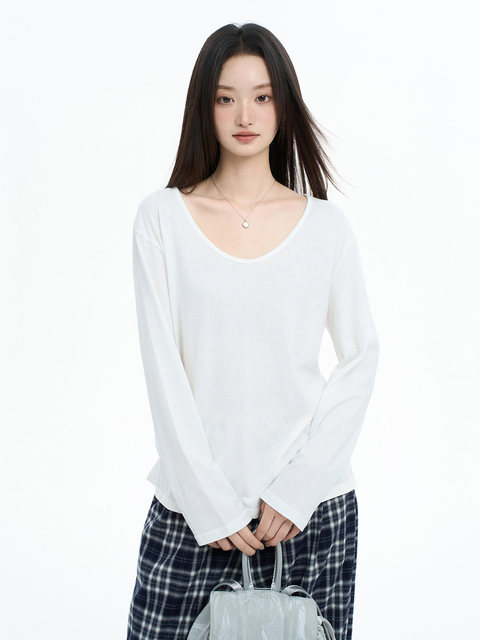 Casual White V-Neck Long-Sleeve T-Shirt for Women, Autumn/Winter 2025 New Style, Loose Fit, Slimming, Layering, Versatile Base Layer Top