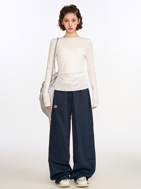 White Semi-Sheer Long-Sleeve T-Shirt for Women, Suitable for Summer, Spring, and Autumn, Thin Sunscreen Cover-Up, Slim Fit, Versatile Base Layer Top