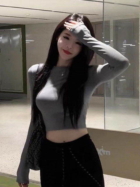 American-Style Spicy Girl Long-Sleeve T-Shirt for Women, Autumn and Winter, Stylish Slim-Fit Inner Layer, Short Top for Petite Figures