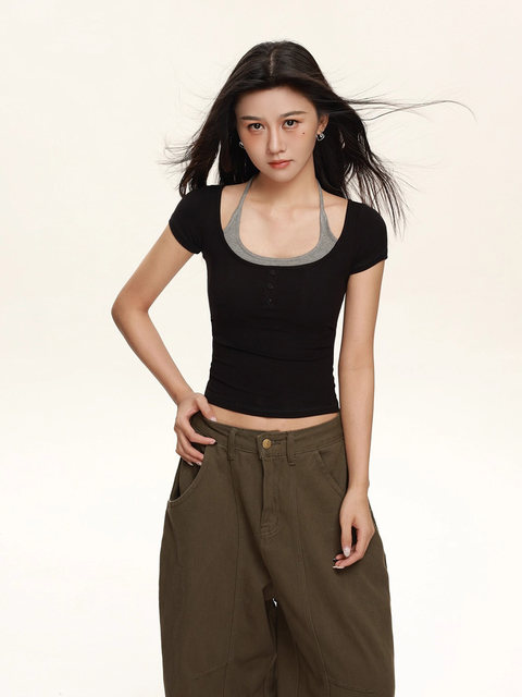 Designed with a Fake Two-Piece Splicing Halter Neck Short-Sleeve T-Shirt for Women, Summer American-Style Tight-Fitting Hot Girl Top with Regular Shoulders and Inner Layer