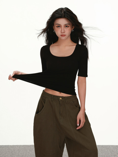 Large U-Neck Five-Quarter Sleeve T-Shirt for Women, Summer American Style, Slim Fit, Tight-Fitting, Low-Neck, Regular Shoulder, Versatile Mid-Sleeve Top