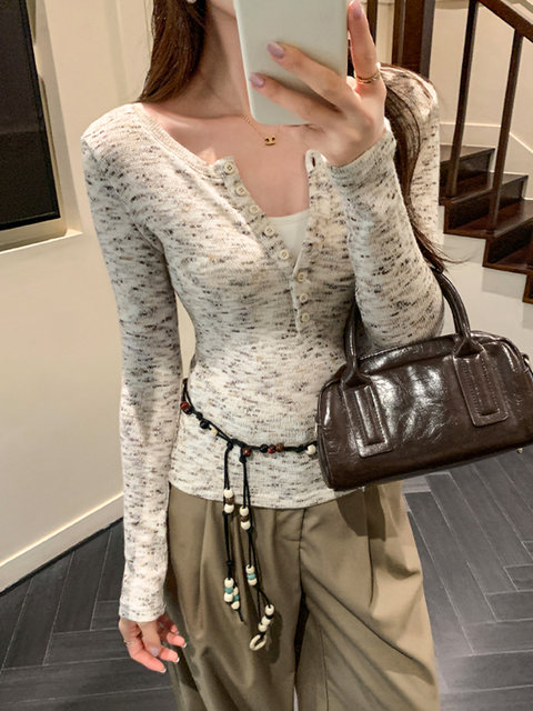 Mixed-Color Henry Collar Floral Yarn Long-Sleeve Knit Top for Women, Autumn and Winter, Light and Mature, Niche Soft and Cozy Style, Half-Open V-Neck Inner Wear