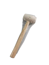 Castle rubber installation hammer does not damage the surface of wood products and leaves no marks during installation. It is mainly used for 3 0 4 0 splicing.