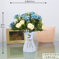 3 синие розы + белая цветочная корзина