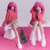 Шапка, свитер, носки, шорты