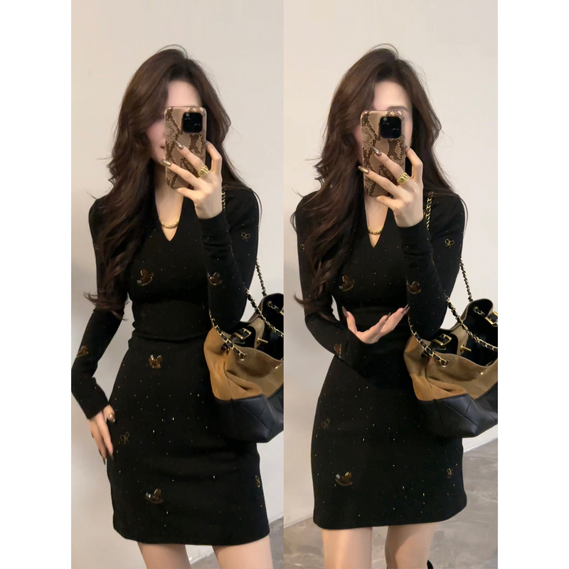 Daitingting Autumn/Winter New V-Neck Rhinestone Embellished Dress with the Meaning of "Success Is Sure to Come Quickly" Slimming Print Dress Dt1780