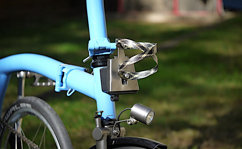 Wufeng Cycle small cloth folding car Taiwan HH titanium water bottle holder pig nose transfer seat without water bottle holder 49g